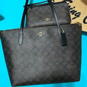 Coach purse and wallet